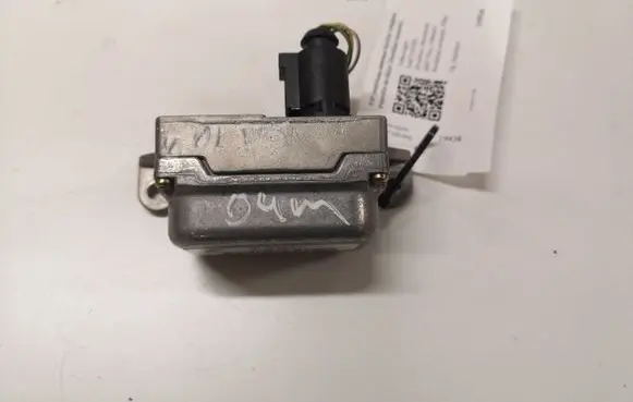 Volkswagen Golf V ESP acceleration yaw rate sensor 1K0907655B 10098503204