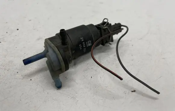 Opel Astra J Windscreen/windshield washer pump 24439254
