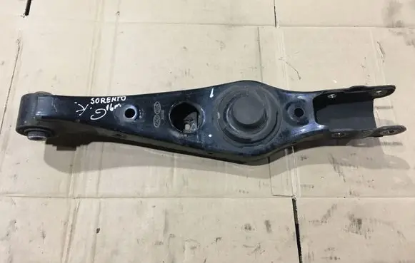KIA Sorento Rear upper control arm/wishbone