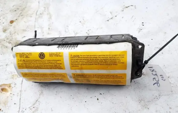 Volkswagen Touran I Passenger airbag 1t0880204a