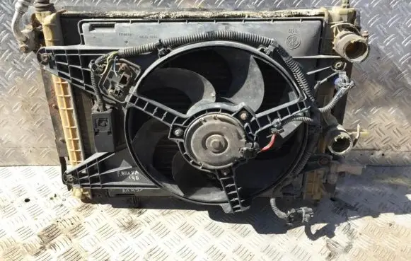 Fiat Bravo - Brava Radiator cooling fan shroud