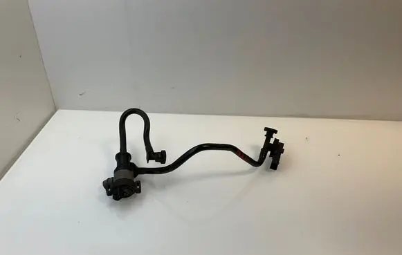 BMW X3 F25 Breather/breather pipe/hose 7636145