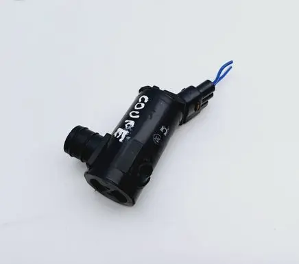 Hyundai Coupe Windscreen/windshield washer pump