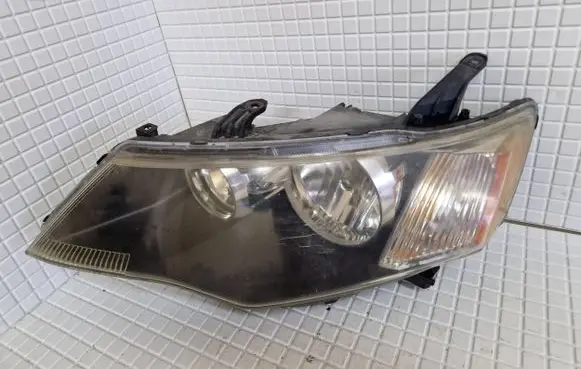 Mitsubishi Outlander Headlight/headlamp PPTD30 H0US1NG
