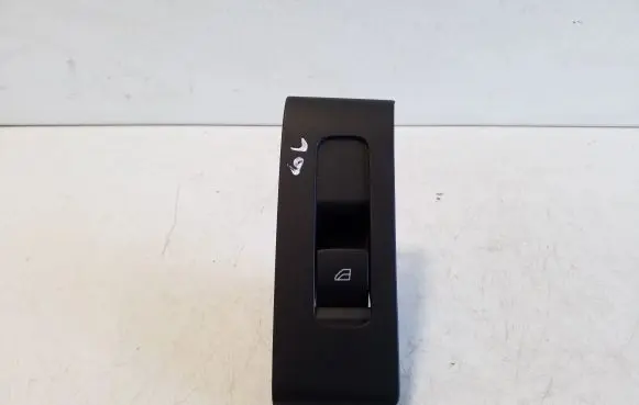 Volvo XC40 Electric window control switch 31407717