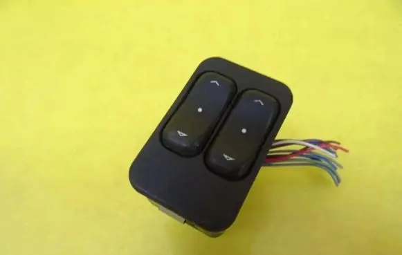 Opel Meriva A Electric window control switch 13363202
