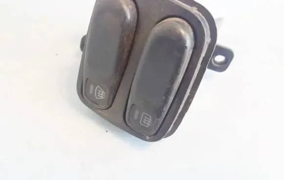 Mazda Xedos 6 Windscreen/window heater switch