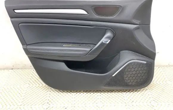 Renault Megane IV Front door card panel trim