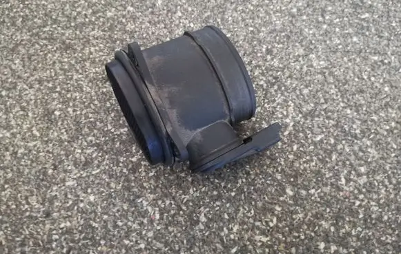 Peugeot 207 Mass air flow meter 9650010780