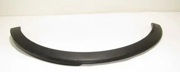 Rear fender molding trim
