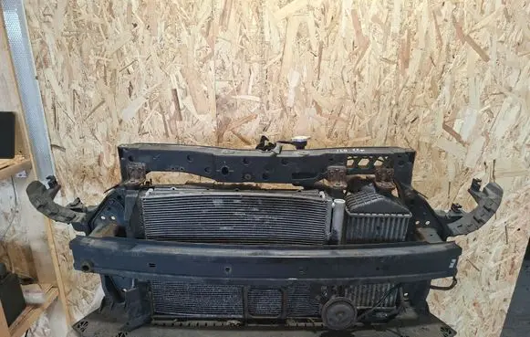 Hyundai i20 (GB IB) Radiator support slam panel 641011J5700