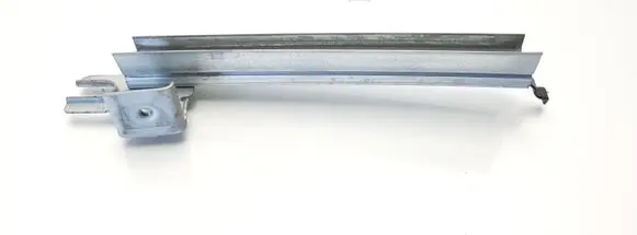 Nissan Qashqai Rear door windshield rail 