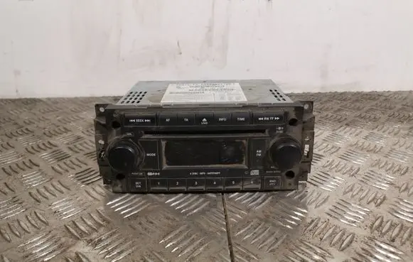 Jeep Compass Radio/CD/DVD/GPS head unit P05064362AA