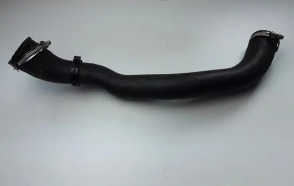 Opel Grandland X Intercooler hose/pipe 9820100680