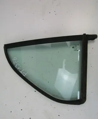 Skoda Fabia Mk1 (6Y) Rear side window 