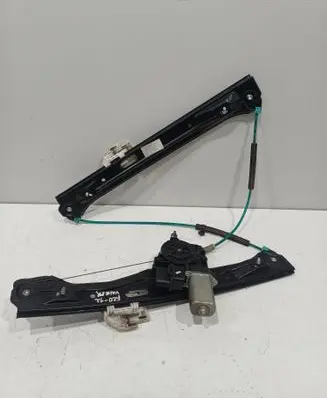 BMW 1 F20 F21 Front door window regulator motor 7046031