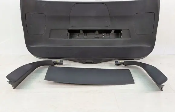 Citroen C4 II Picasso Tailgate/boot lid cover trim 9800940177
