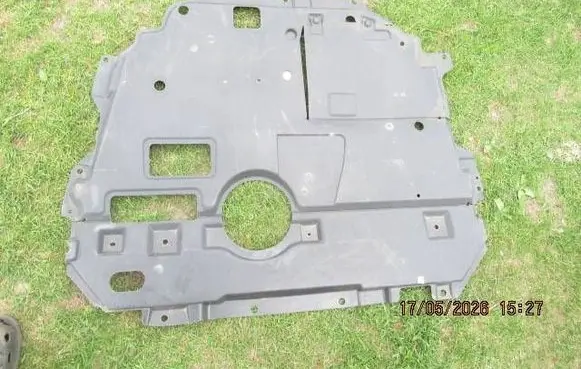 Toyota Auris E180 Engine splash shield/under tray 5541002220 5141002180