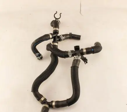 Ford Kuga II Engine coolant pipe/hose LX618B550HCB