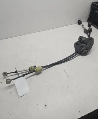 Gear shift cable linkage