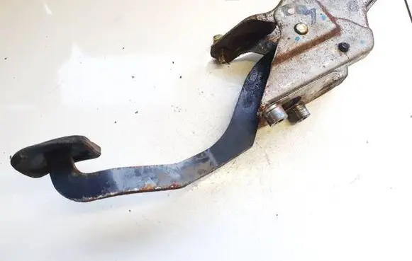 Honda FR-V Clutch pedal 