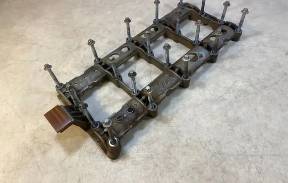 Mercedes-Benz C W203 Camshaft holder R2710510902