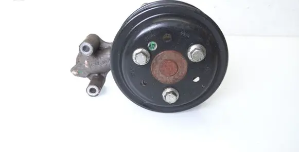 Ford Focus Water pump CM5G8501FA