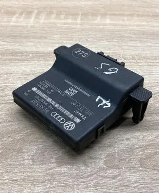 Volkswagen Golf Plus Gateway control module 1K0907530E