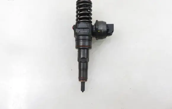 Audi A4 S4 B6 8E 8H Fuel injector 0414720214 038130073AR