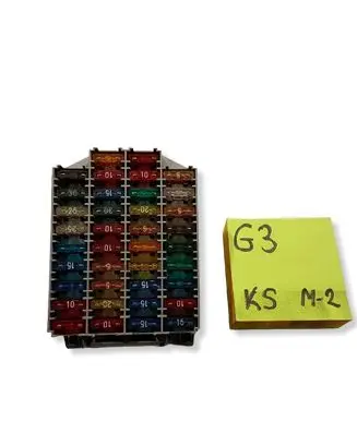 Volkswagen PASSAT B5 Fuse box set 4865116