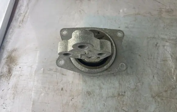 Opel Signum Engine mount bracket 13191585 290805715