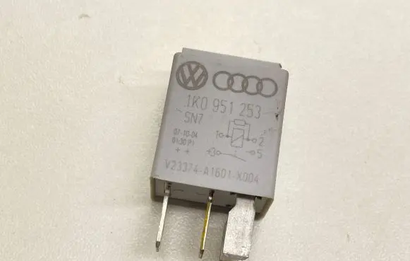 Volkswagen Tiguan Other relay 1K0951253