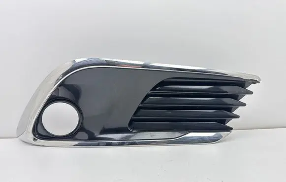 Toyota Auris E180 Front fog light trim/grill 5203002210