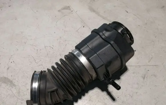 Buick Encore GX I Air intake hose/pipe 60003580 1233923S01