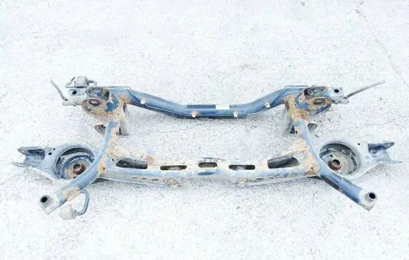 Volkswagen Golf VI Rear subframe 