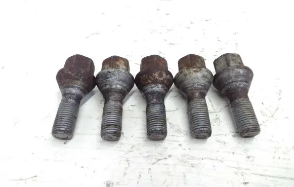 Peugeot Boxer Nuts/bolts 