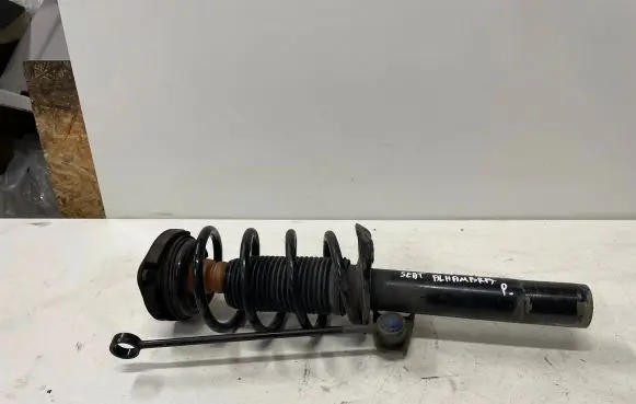 Seat Alhambra (Mk2) Front shock absorber with coil spring 7N0413031J
