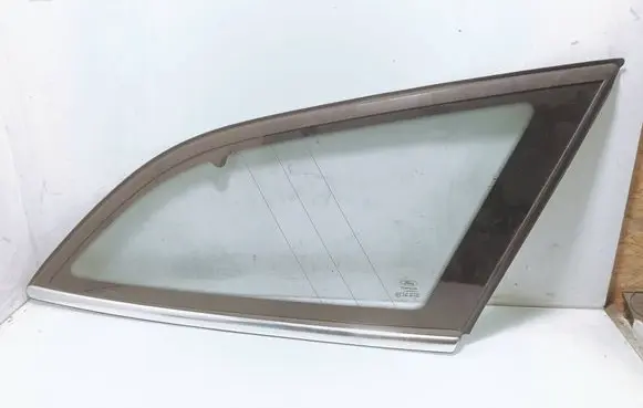 Ford Mondeo MK IV Rear side window As2