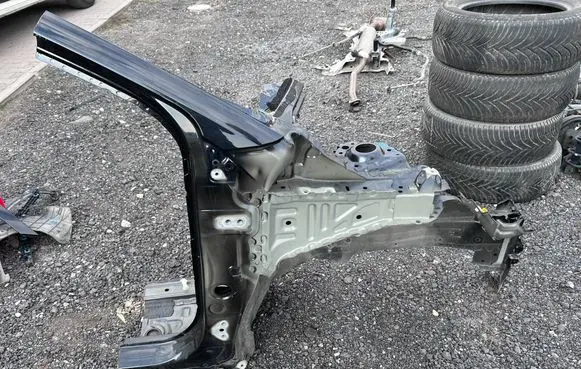 Toyota Yaris XP210 Front quarter panel 