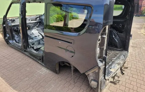 Fiat Doblo Rear side window