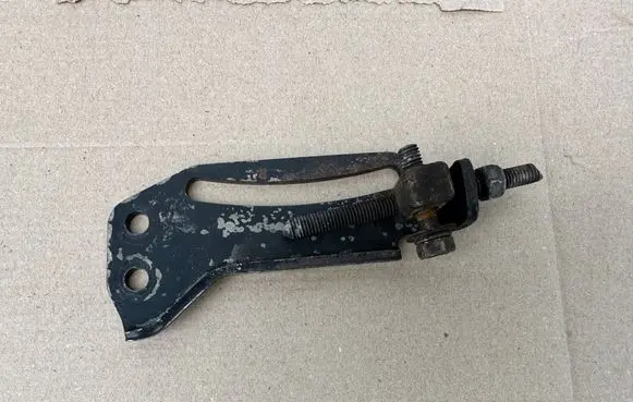 Nissan Patrol Y60 Generator/alternator bracket 1194322J00 1171722J00
