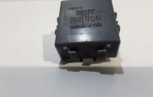 Toyota Avensis T270 Other control units/modules 8597020020 05150041440