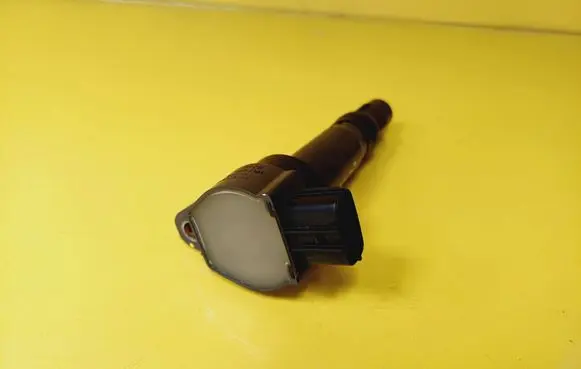 Mitsubishi Colt High voltage ignition coil MN195616