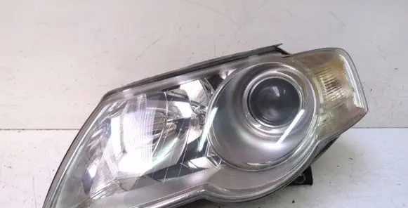 Volkswagen PASSAT B6 Headlight/headlamp 3CO941006J