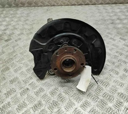 Volkswagen PASSAT B8 Front wheel hub 5Q0407258A