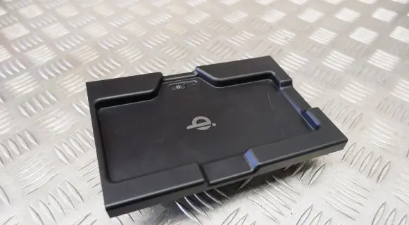 Toyota Highlander XU70 Wireless charging module 861C0YY020