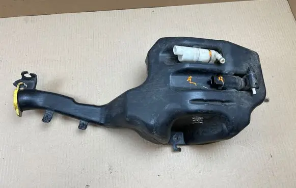 Jeep Grand Cherokee (WK) Windshield washer fluid reservoir/tank 55157478AB