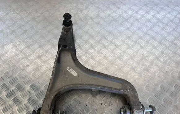 Maserati Ghibli Front lower control arm/wishbone 06700390290