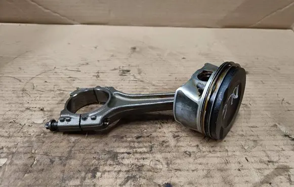 Audi Q5 SQ5 Piston with connecting rod DLG