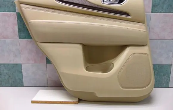 Infiniti QX60 L50 Rear door card panel trim